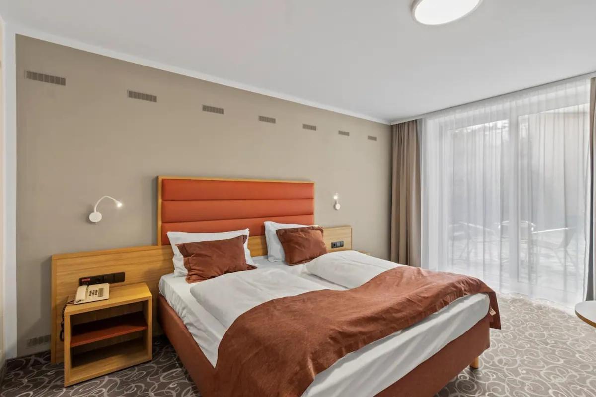 Hotel Schild I Vienna Forrest I On-Site Parking For 19,90 Eur Wien