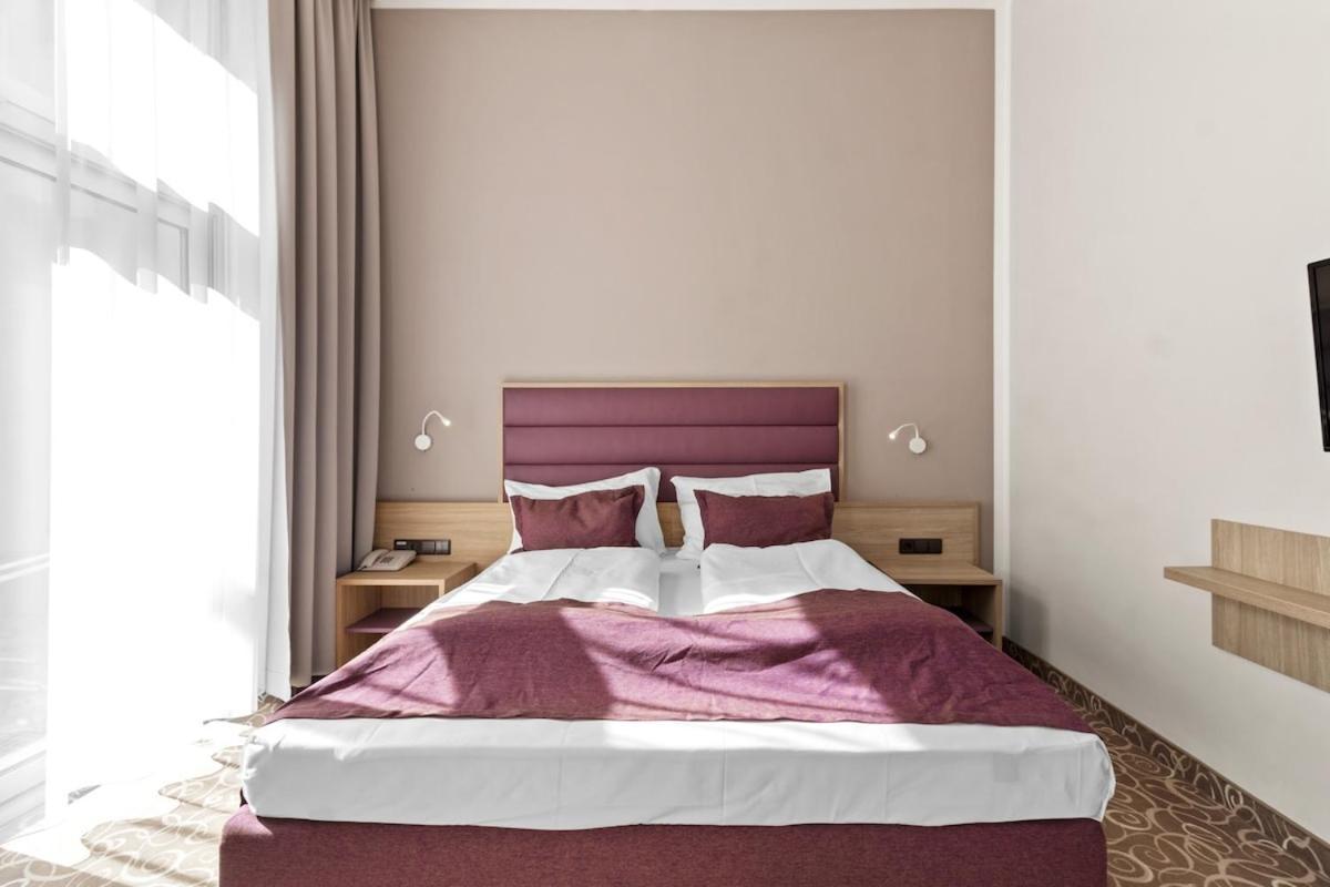 Hotel Schild I Vienna Forrest I On-Site Parking For 19,90 Eur Wien