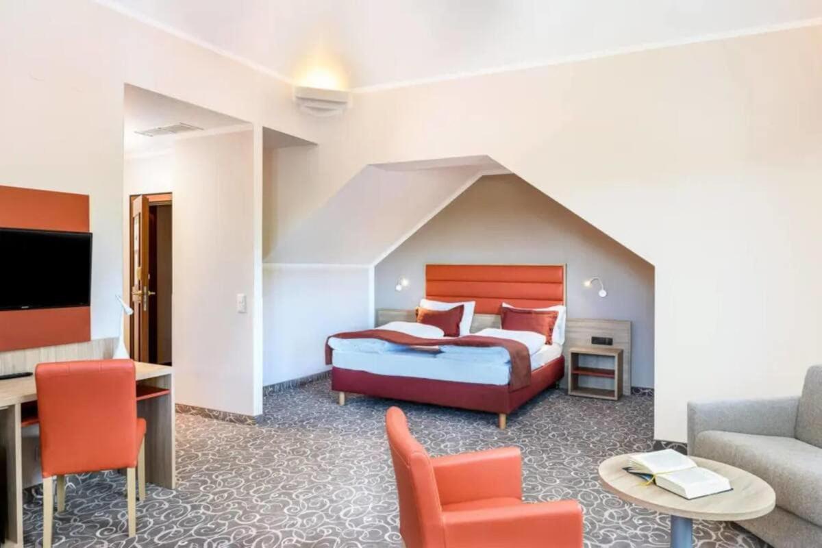 Hotel Schild I Vienna Forrest I On-Site Parking For 19,90 Eur Wien