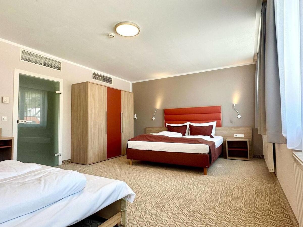 Hotel Schild I Vienna Forrest I On-Site Parking For 19,90 Eur * Wien